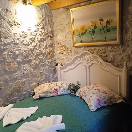 La Casa Di Bella A Tradional Stone House With Barbecue 別荘