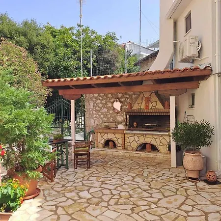 別荘 La Casa Di Bella A Tradional Stone House With Barbecue