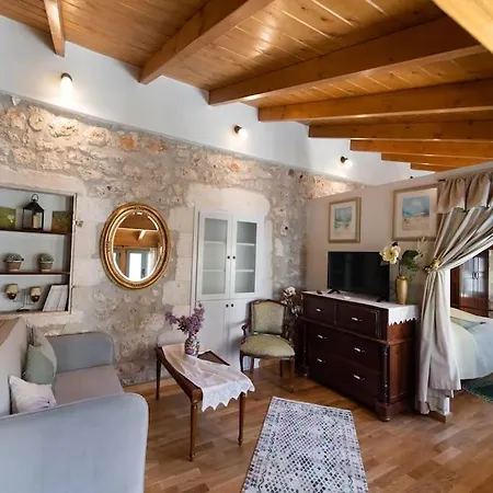 La Casa Di Bella A Tradional Stone House With Barbecue Ferienhaus