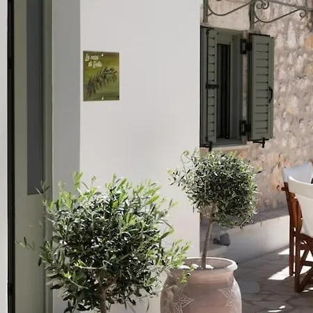 La Casa Di Bella A Tradional Stone House With Barbecue
