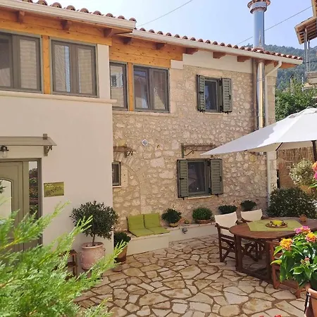 Дом отдыха La Casa Di Bella A Tradional Stone House With Barbecue *