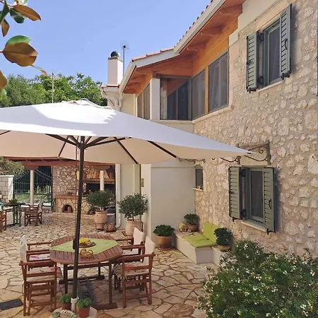 La Casa Di Bella A Tradional Stone House With Barbecue Дом отдыха *
