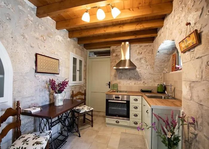 La Casa Di Bella A Tradional Stone House With Barbecue Nyaraló Kariá
