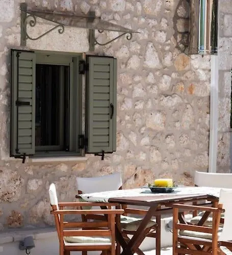La Casa Di Bella A Tradional Stone House With Barbecue