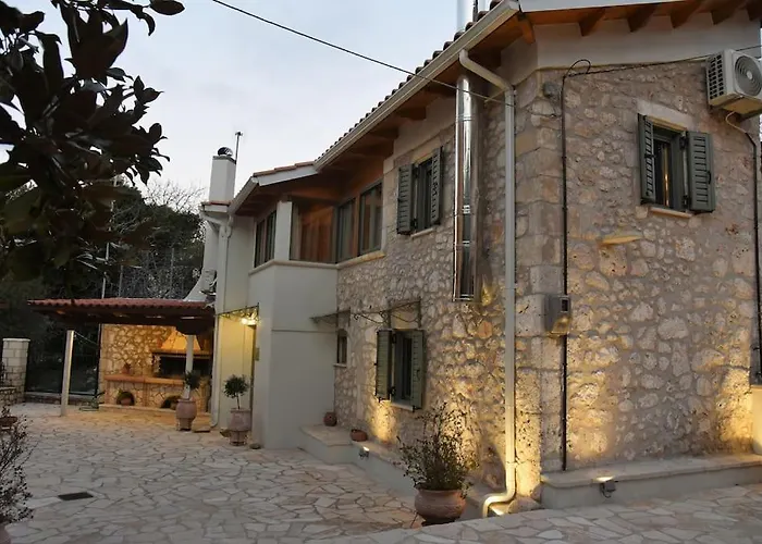 La Casa Di Bella A Tradional Stone House With Barbecue