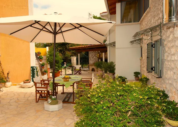 Nyaraló La Casa Di Bella A Tradional Stone House With Barbecue